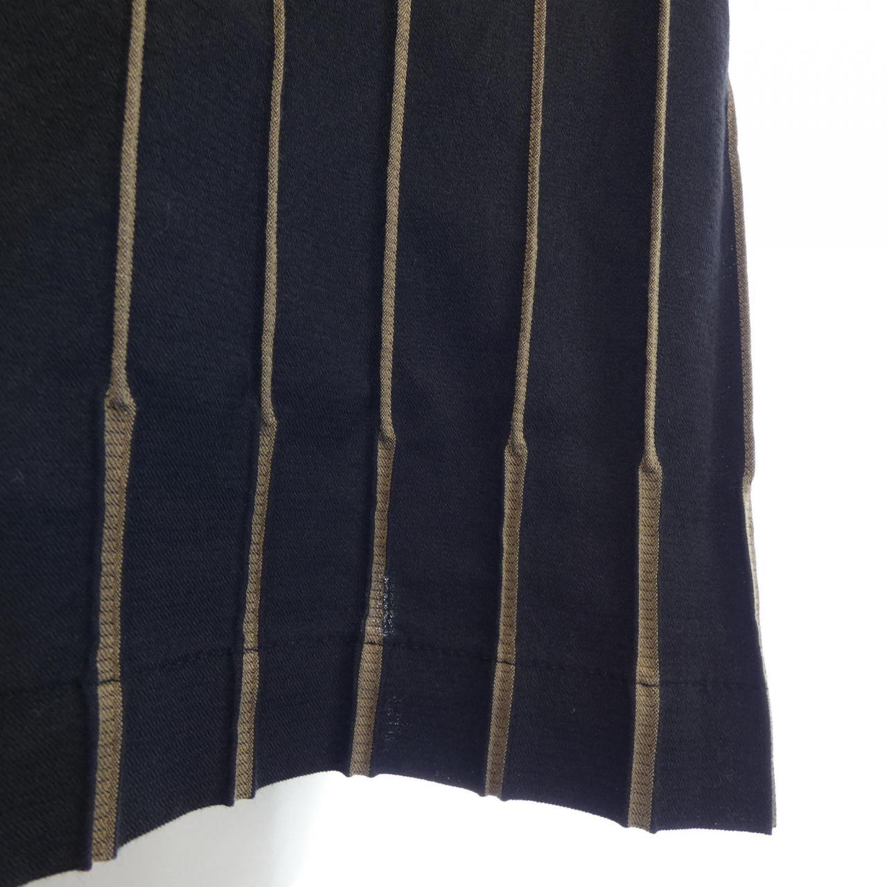 エイポックエイブルイッセイミヤケ A-POC ABLE ISSEY MIYAKE AT51FJ554 トップス