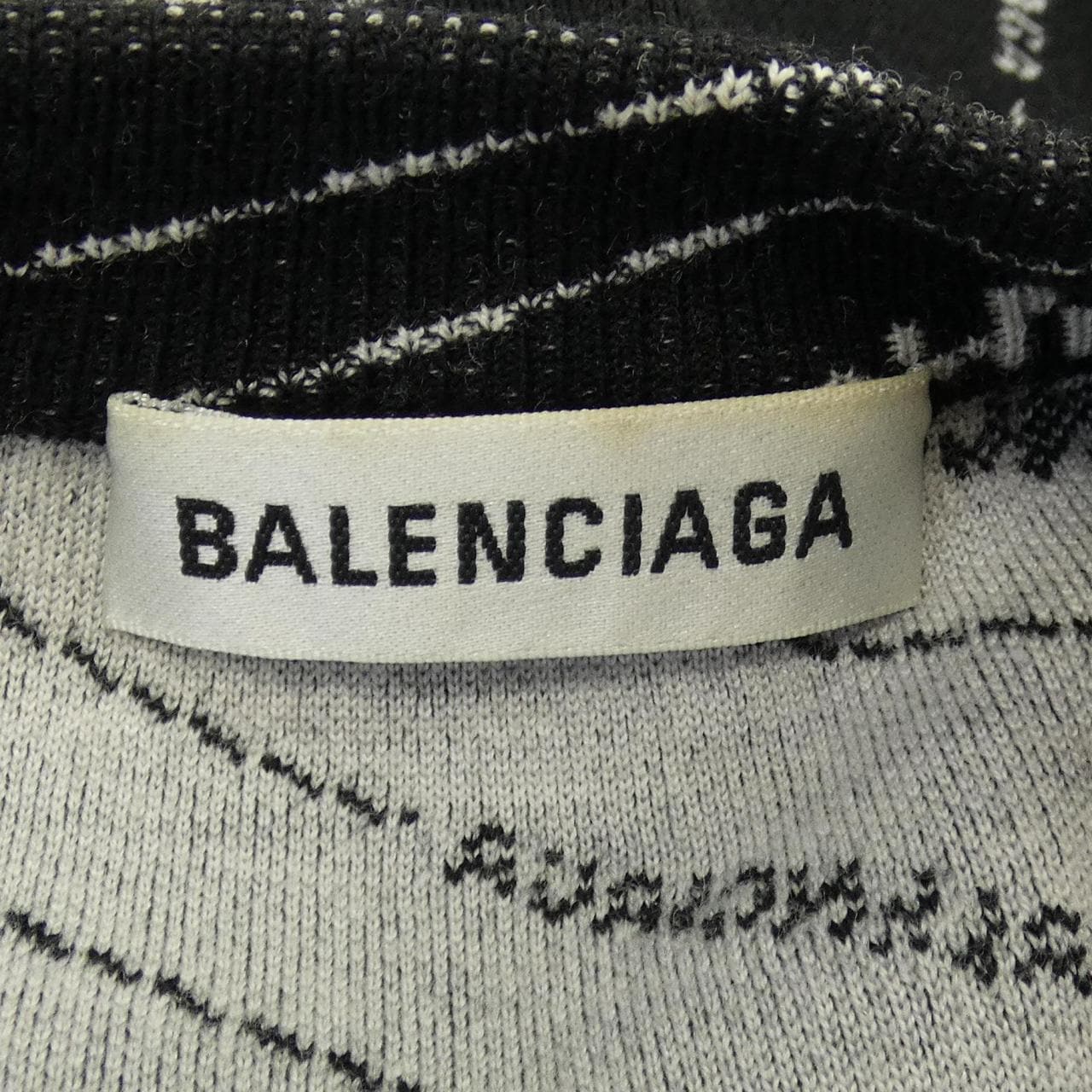 バレンシアガ BALENCIAGA 559078 T1524 ニット