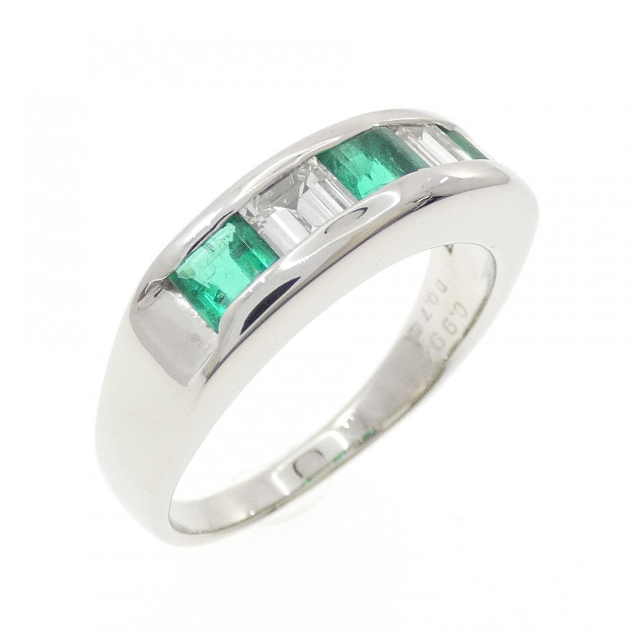PT900 エメラルド リング 0.994CT