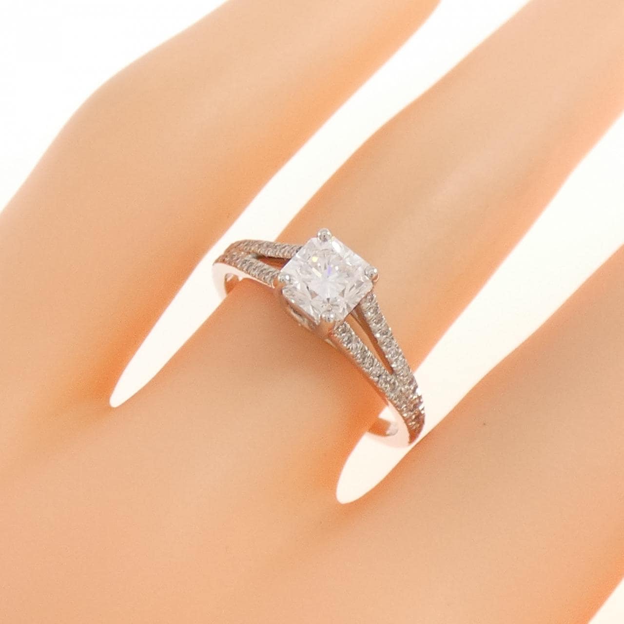 ティファニー ルシダ リング 0.70CT D VVS2