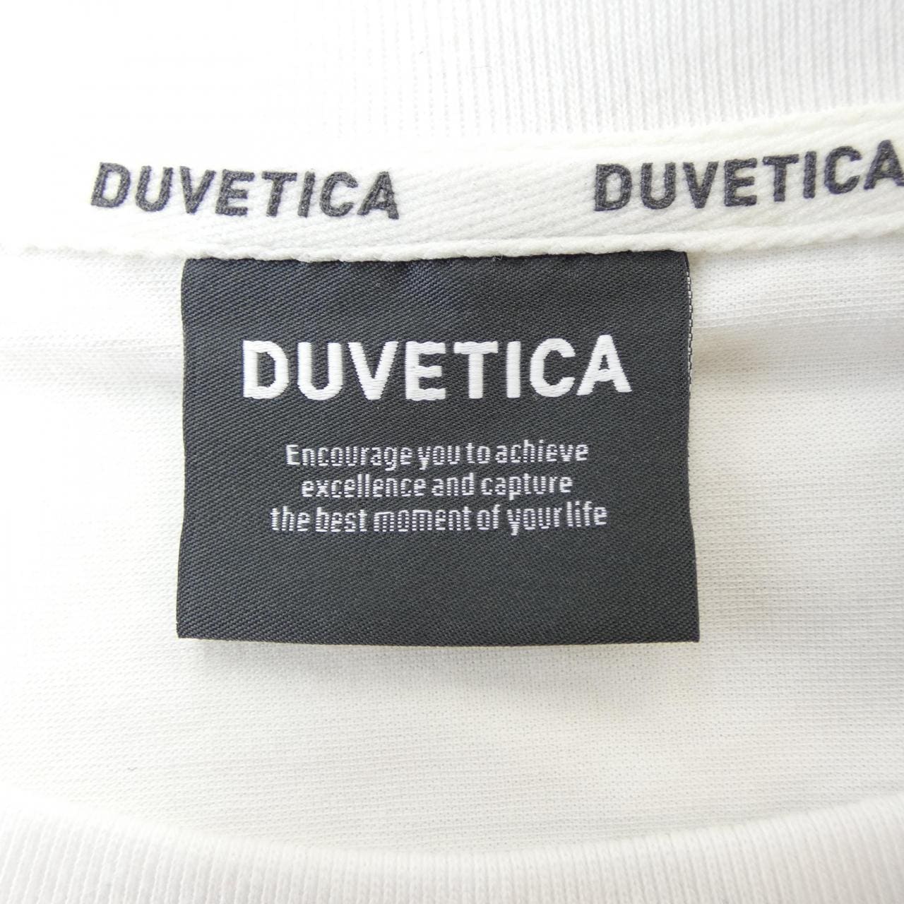デュベティカ DUVETICA 241-VURSB0143K0001 Tシャツ