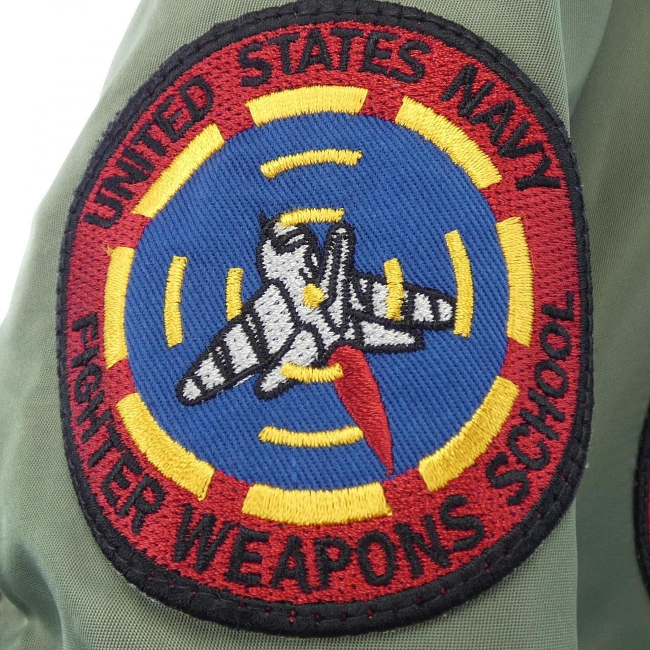 アヴィレックス AVIREX 6102208 ブルゾン