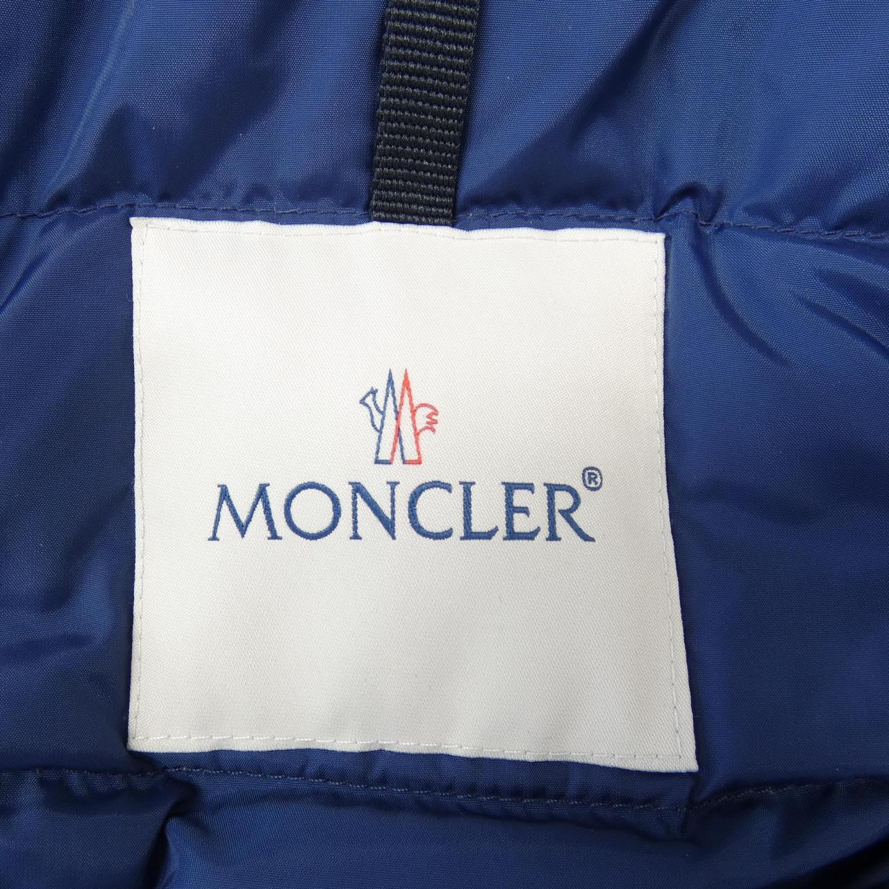 モンクレール MONCLER ダウンジャケット