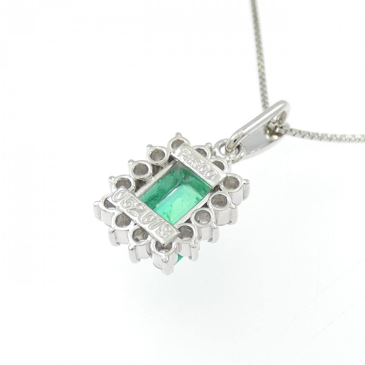 PT900/PT850 エメラルド ネックレス 0.52CT
