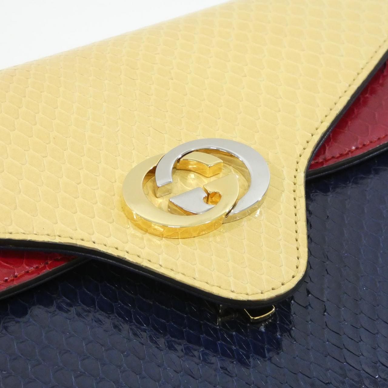 グッチ 550131 LJMLZ ショルダーバッグ