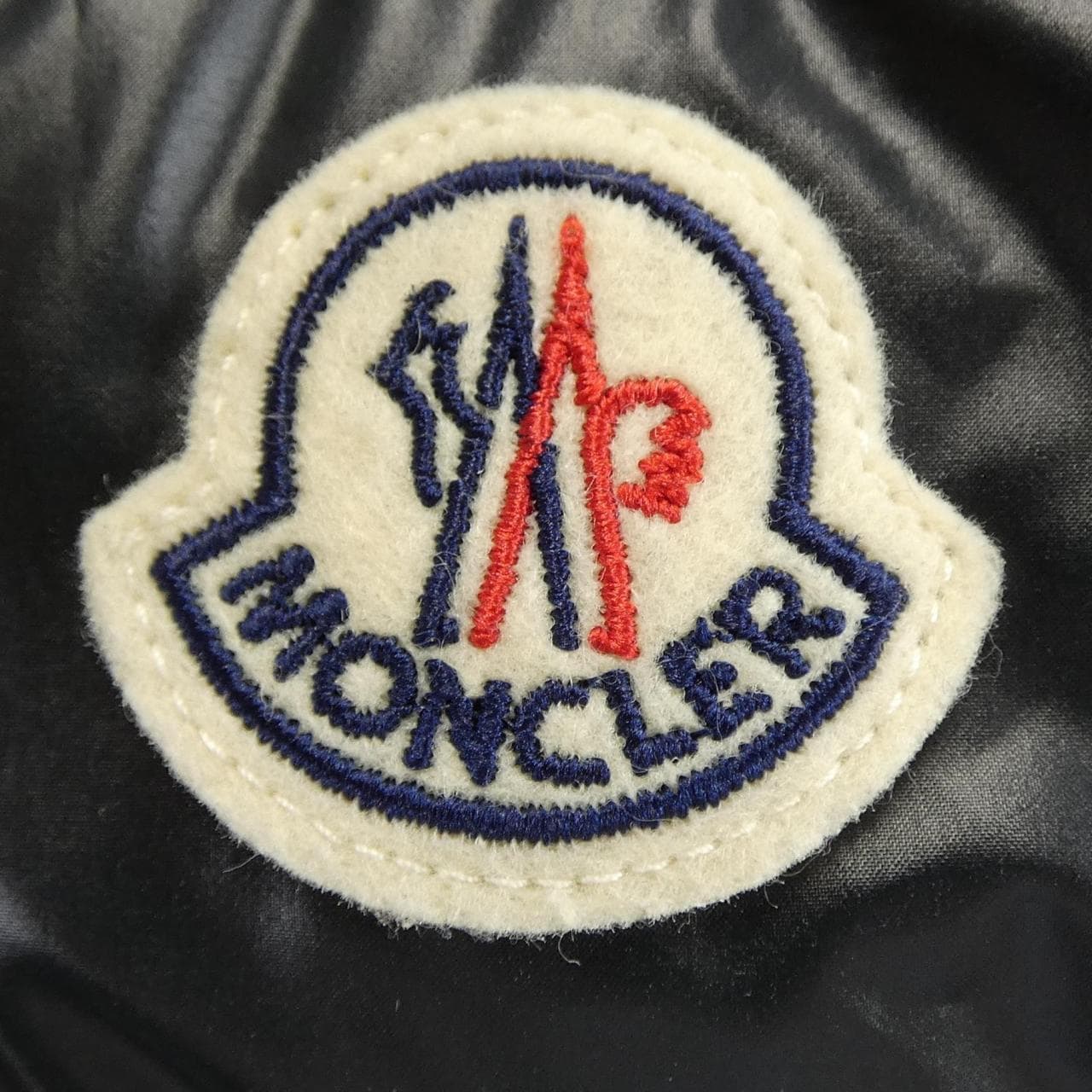 モンクレール MONCLER CORNOUR ダウンジャケット