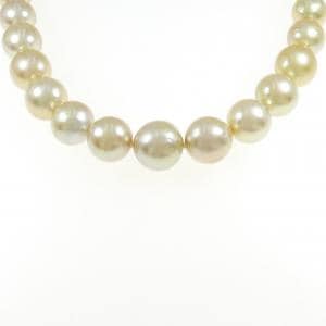 White Butterfly Pearl necklace