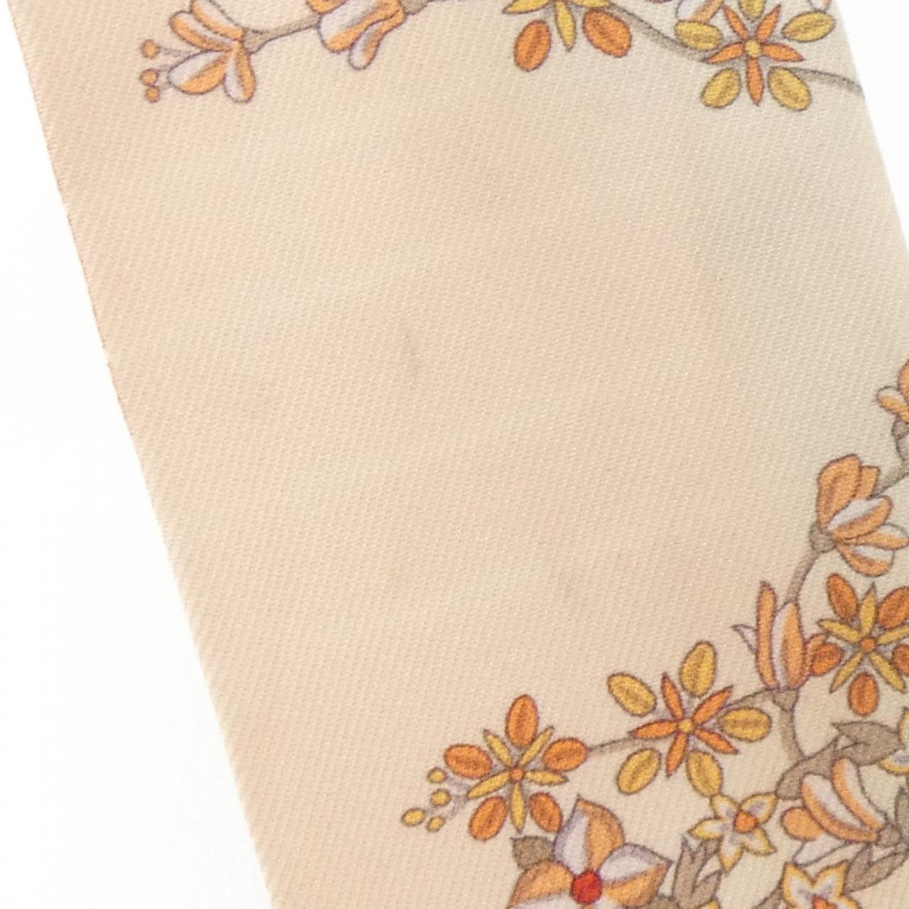 エルメス BRIDES DE GALA EN FLEURS ツイリー 064220S スカーフ