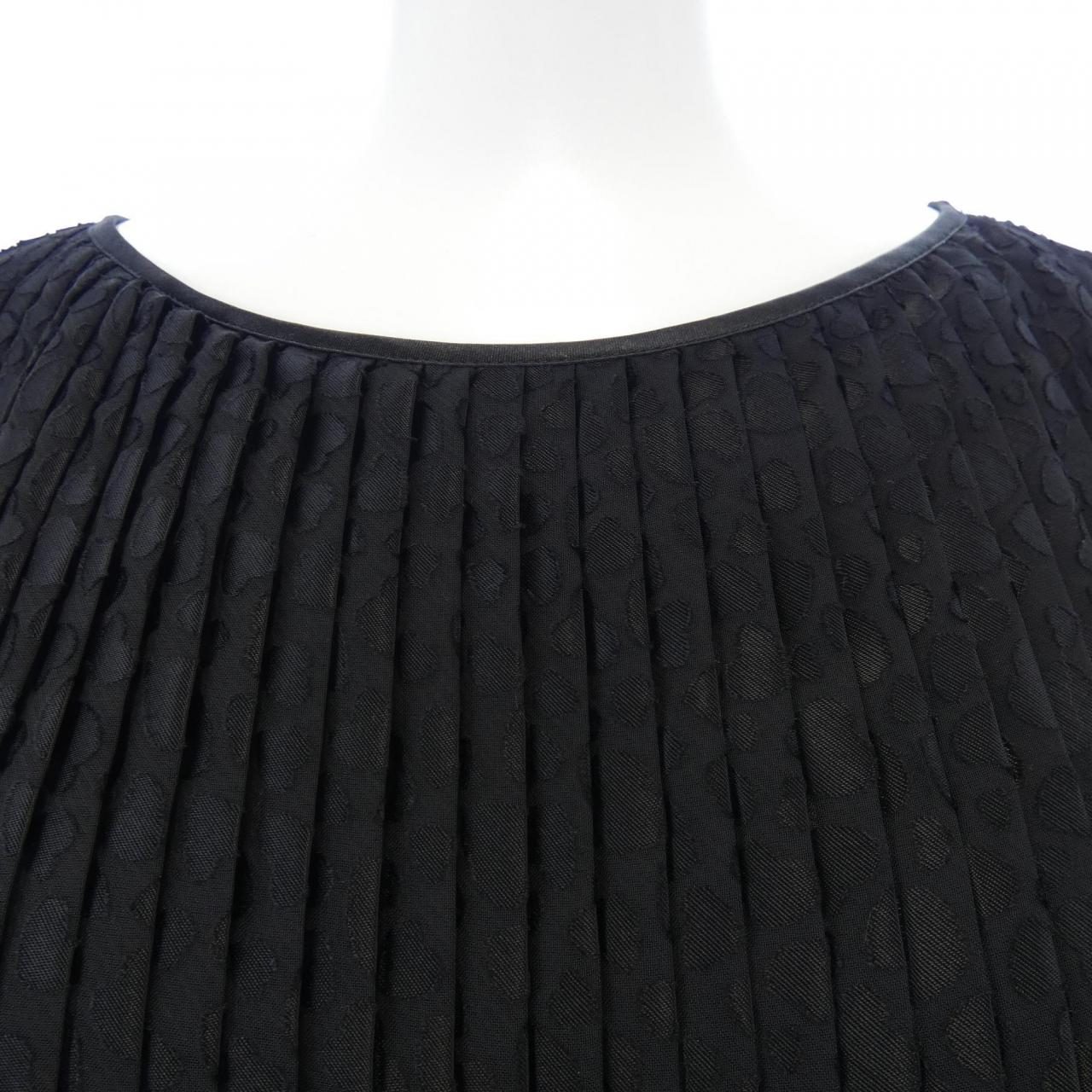 エンポリオアルマーニ EMPORIO ARMANI ワンピース