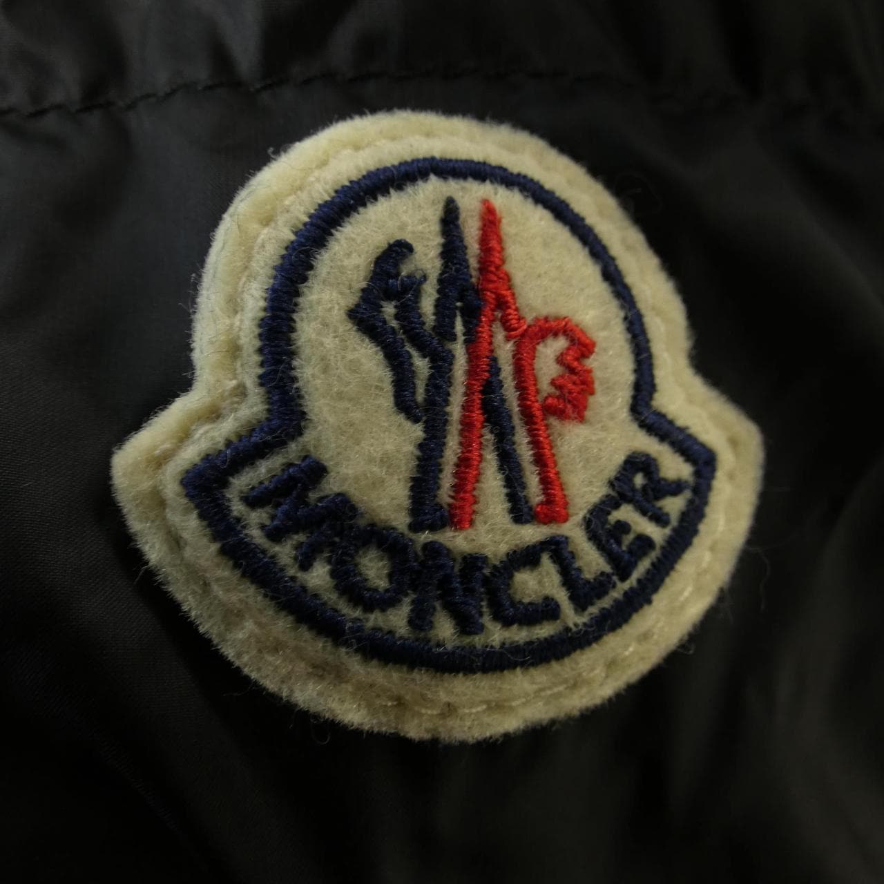 【新品】モンクレール MONCLER ダウンジャケット