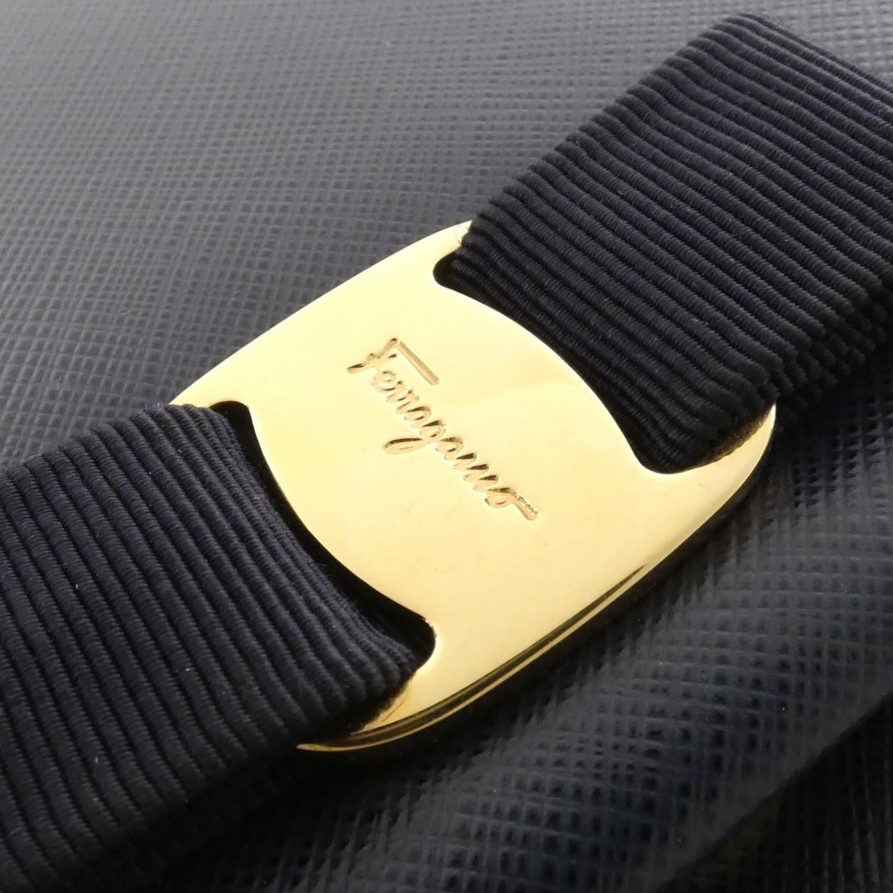 SALVATORE FERRAGAMO 21 E481 Shoulder Bag