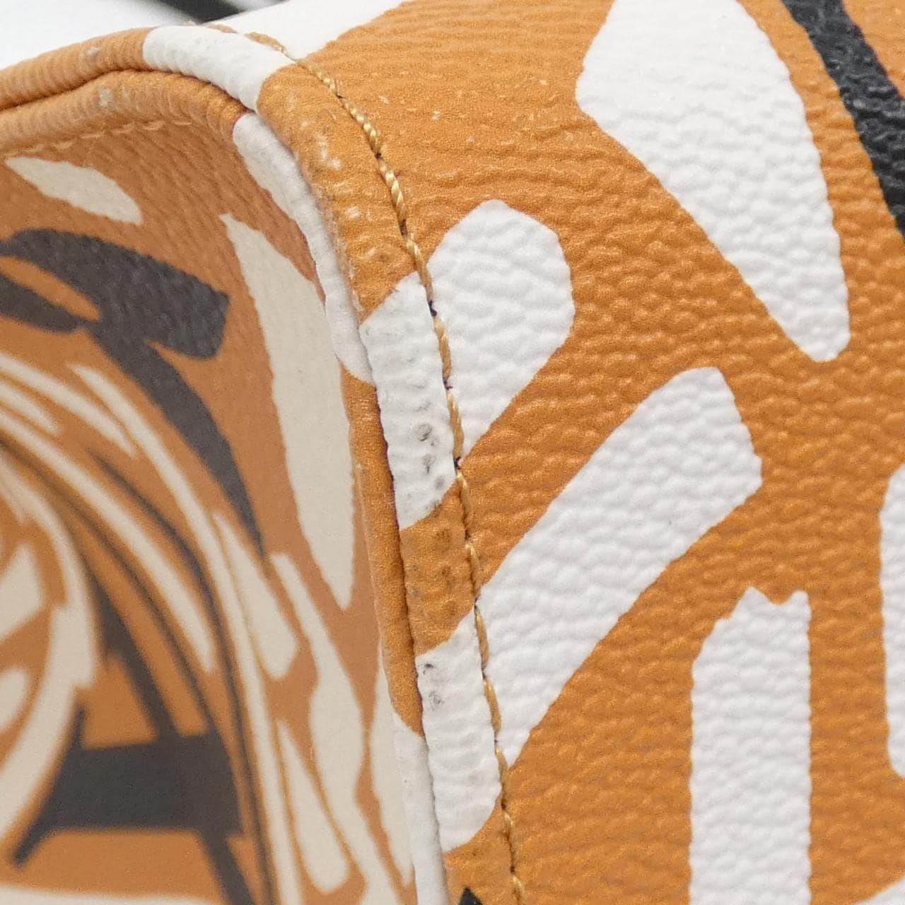 ルイヴィトン LVクラフティ オンザゴー GM M45359 バッグ