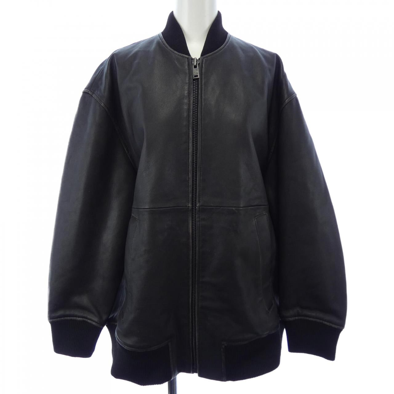 MaxMara Weekend Line 黒レザージャケット　本革　ブラック MaxMara Weekend Line 黒レザージャケット 本革 ブラック MaxMara