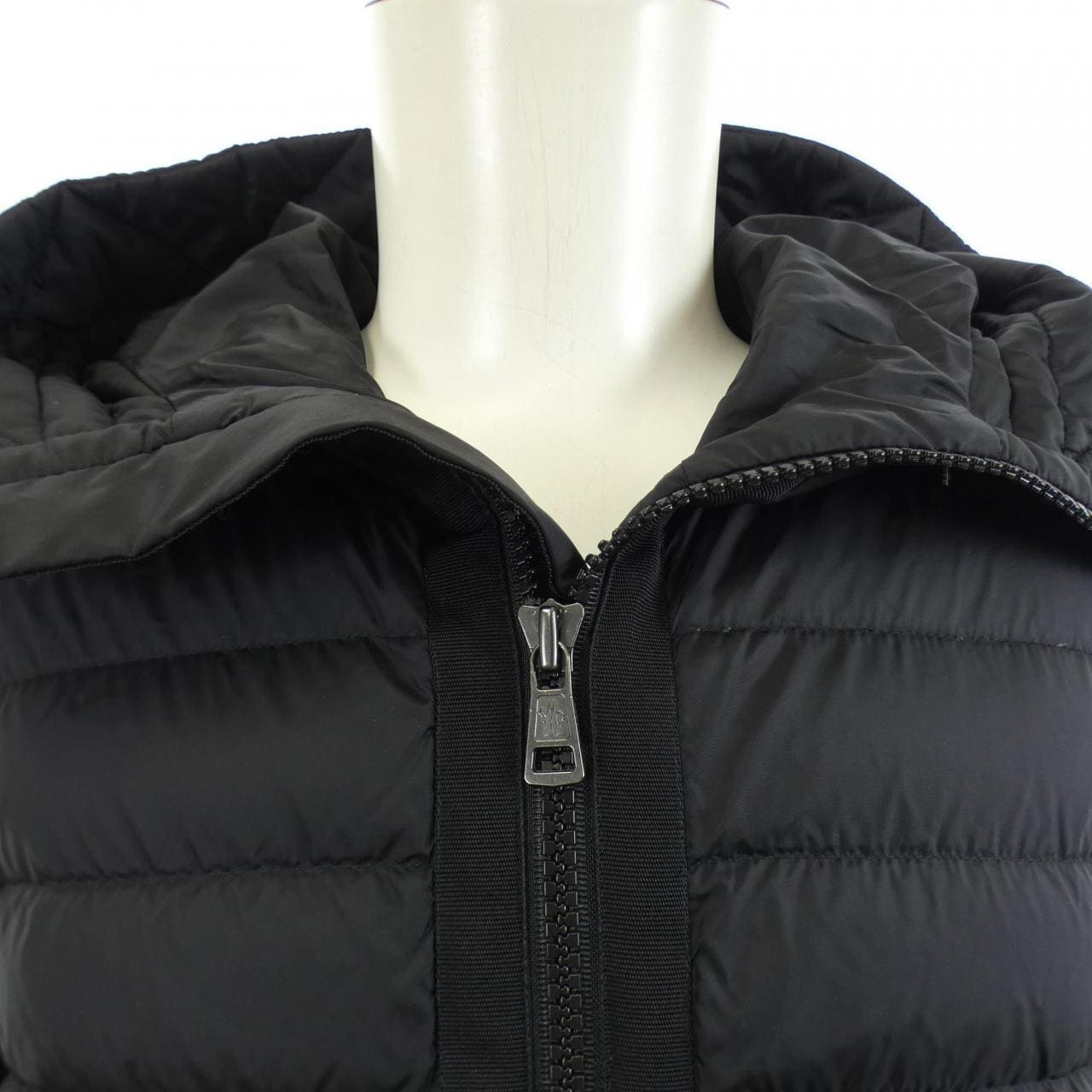 モンクレール MONCLER 20919B50800 ダウンジャケット