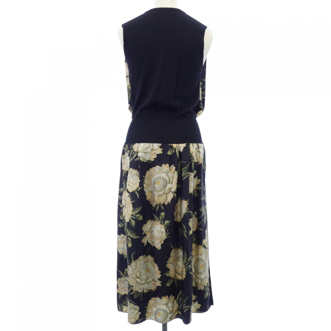 サルヴァトーレフェラガモ SALVATORE FERRAGAMO ワンピース