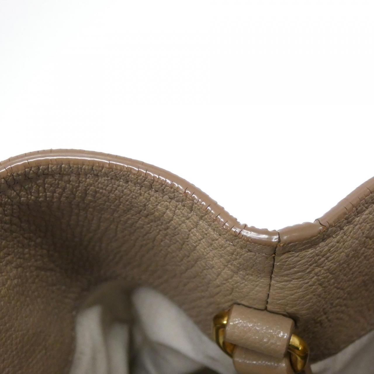 ミュウミュウ RCN886 ショルダーバッグ