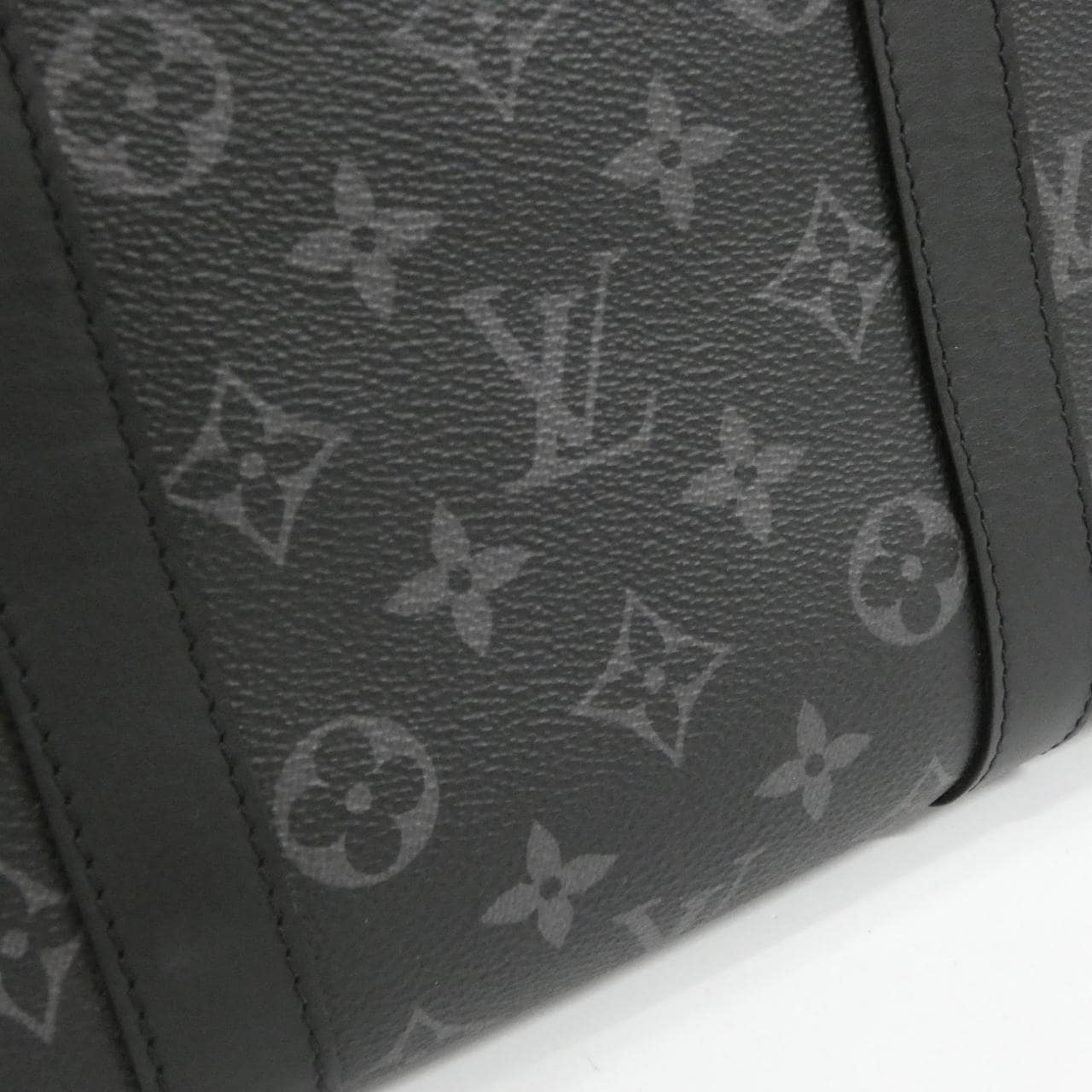 ルイヴィトン モノグラム エクリプス ポルト ドキュマン ヴォワヤージュ M46457 バッグ