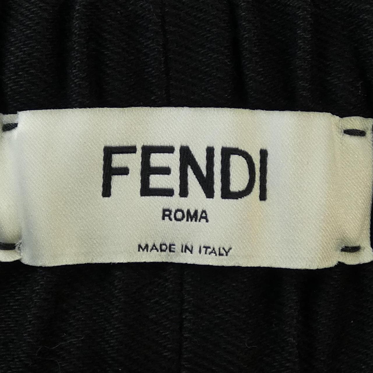 フェンディ FENDI FLP756　AC44 ショートパンツ