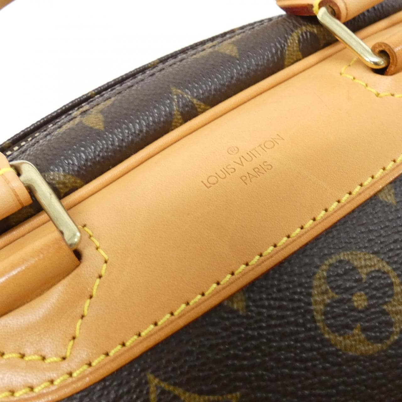 ルイヴィトン モノグラム トゥルーヴィル M42228 バッグ