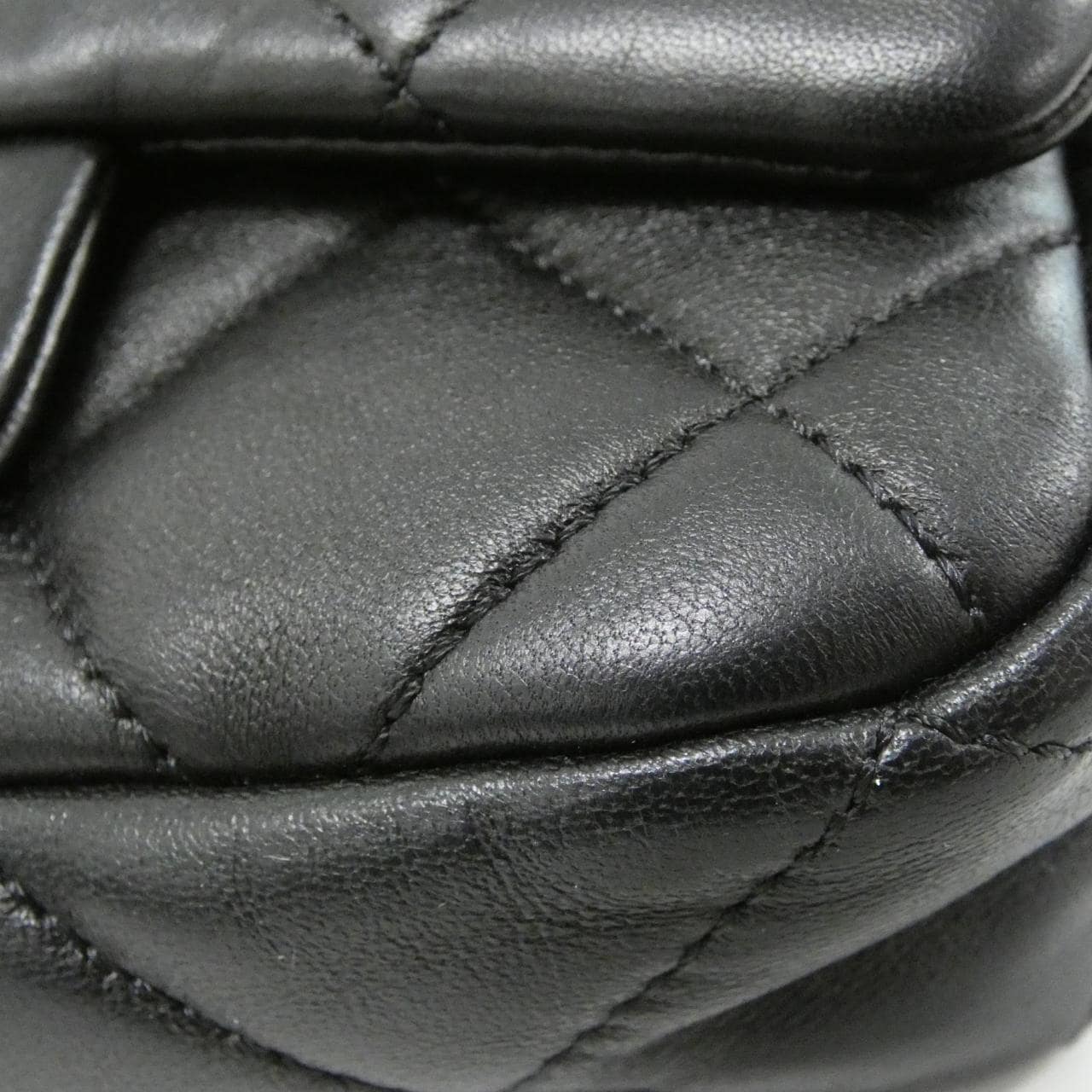 シャネル AS3213 ショルダーバッグ