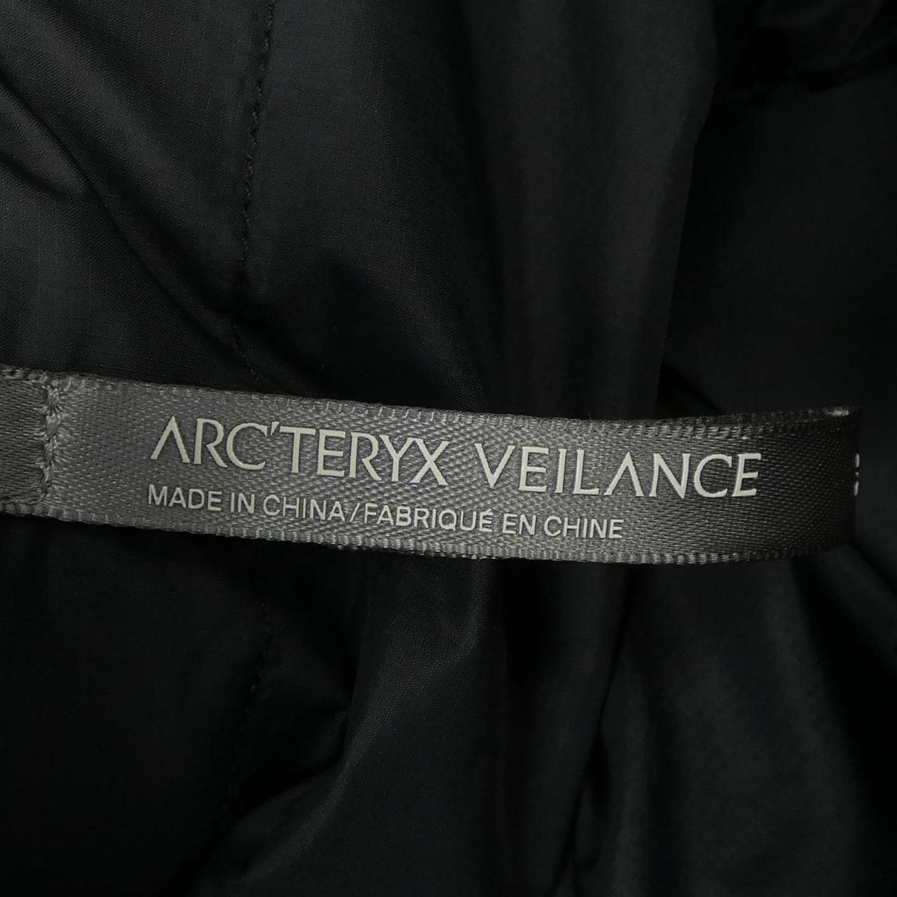 アークテリクスヴェイランス ARC'TERYX VEILANCE CONDUIT DOWN JACKET ダウンジャケット