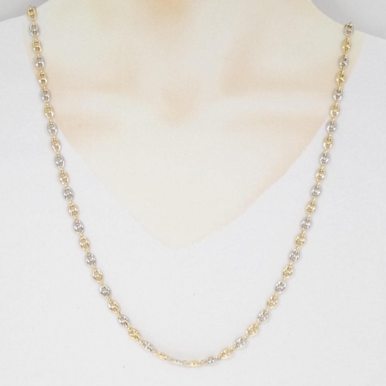 ウノアエレ 750YG/750WGネックレス