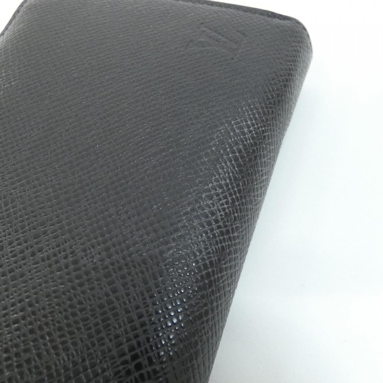 ルイヴィトン タイガ ジッピー ウォレット ホリゾンタル M31071 財布
