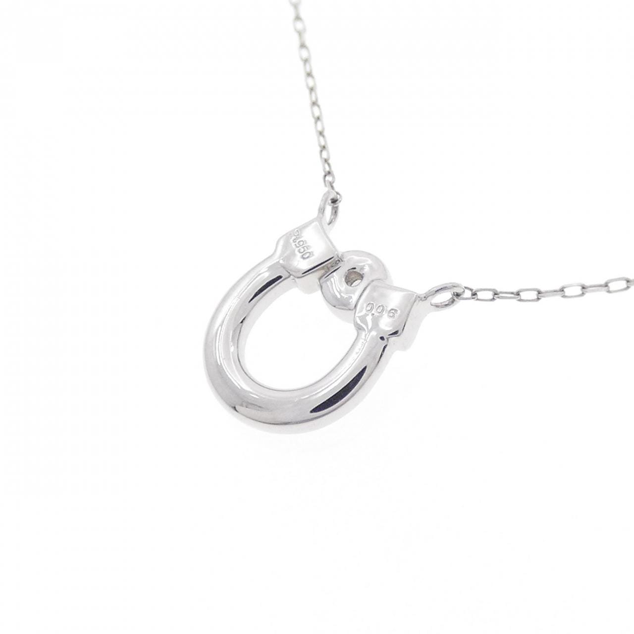 [BRAND NEW] PT Diamond Necklace 0.06CT