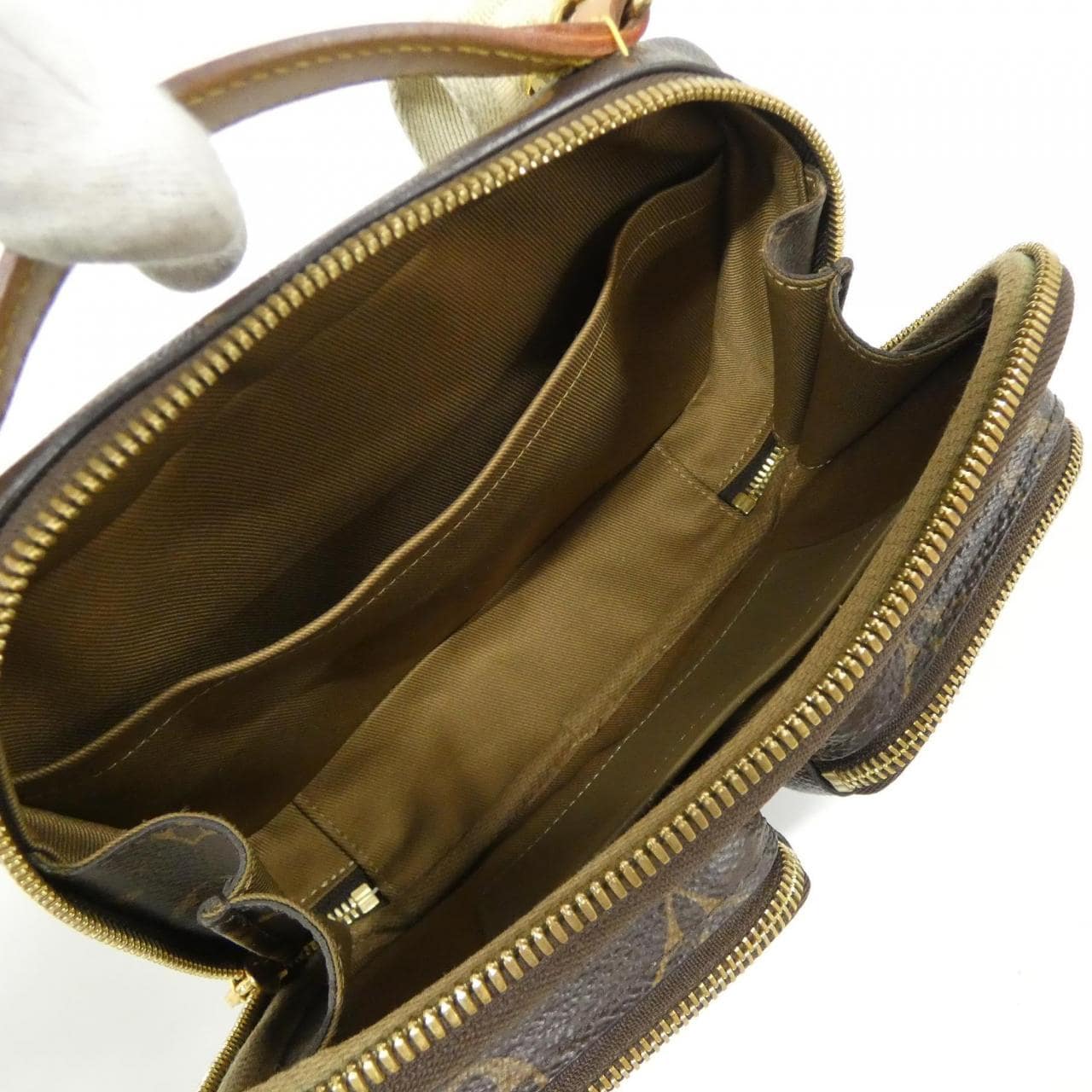 ルイヴィトン モノグラム ユーティリティ クロスボディ M80446 ショルダーバッグ