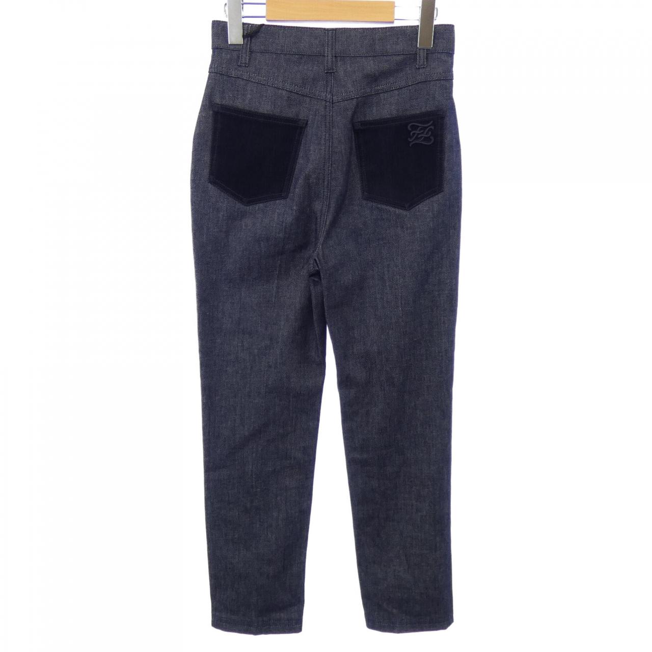 フェンディ FENDI カリグラフィ CALLIGRAPHY FLP637 AJ0L ジーンズ