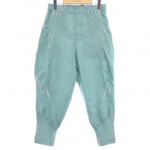 エイポックエイブルイッセイミヤケ A-POC ABLE ISSEY MIYAKE AT21FF210 パンツ