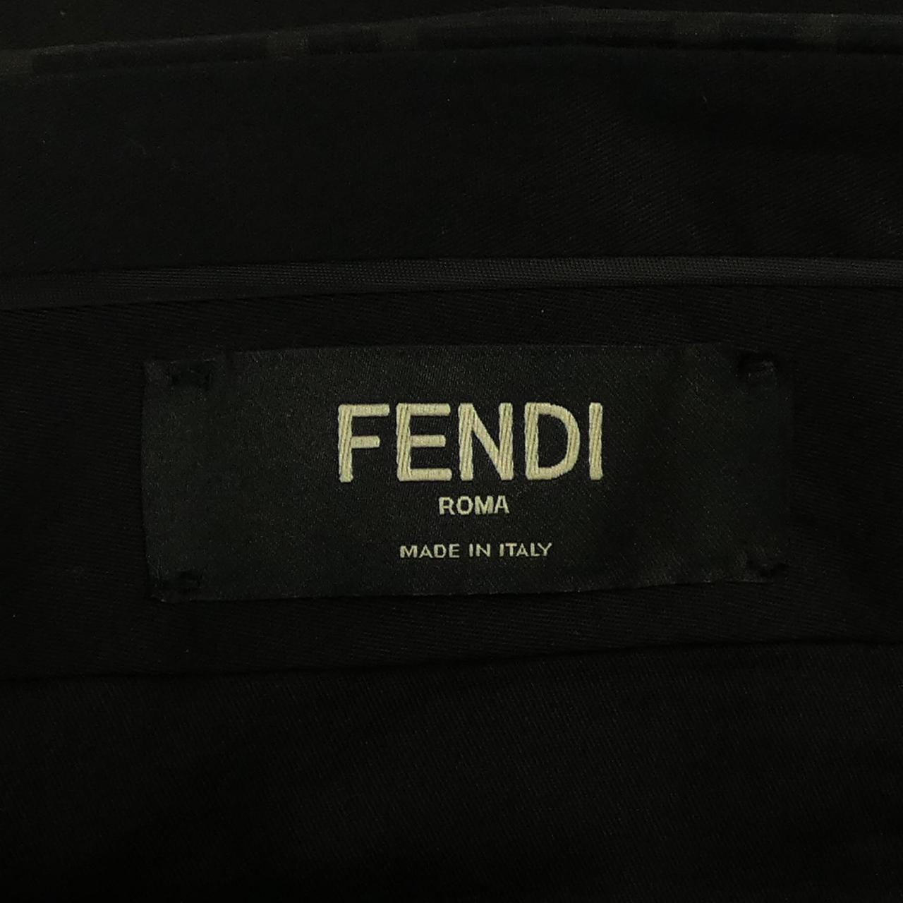 フェンディ FENDI FB0366 A9N1 パンツ