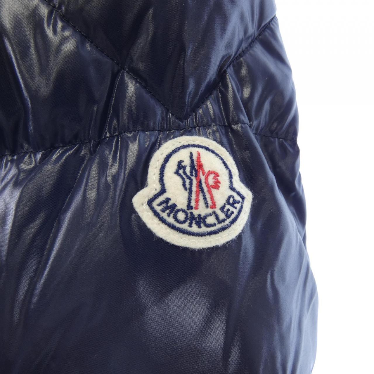 モンクレール MONCLER ダウンジャケット