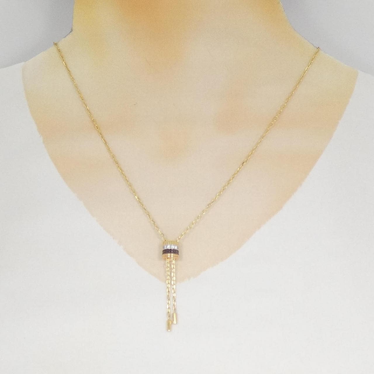 ブシュロン キャトル クラシック タイネックレス スモール ネックレス