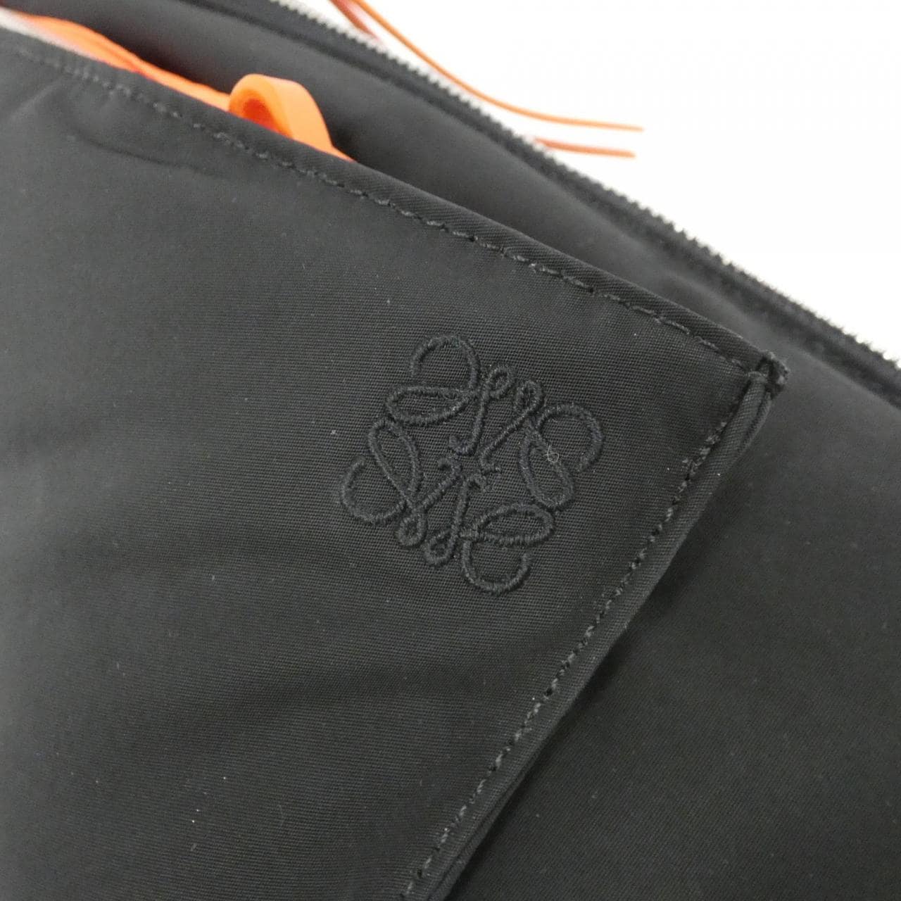 ロエベ アントン スリング B511A09X11 ショルダーバッグ