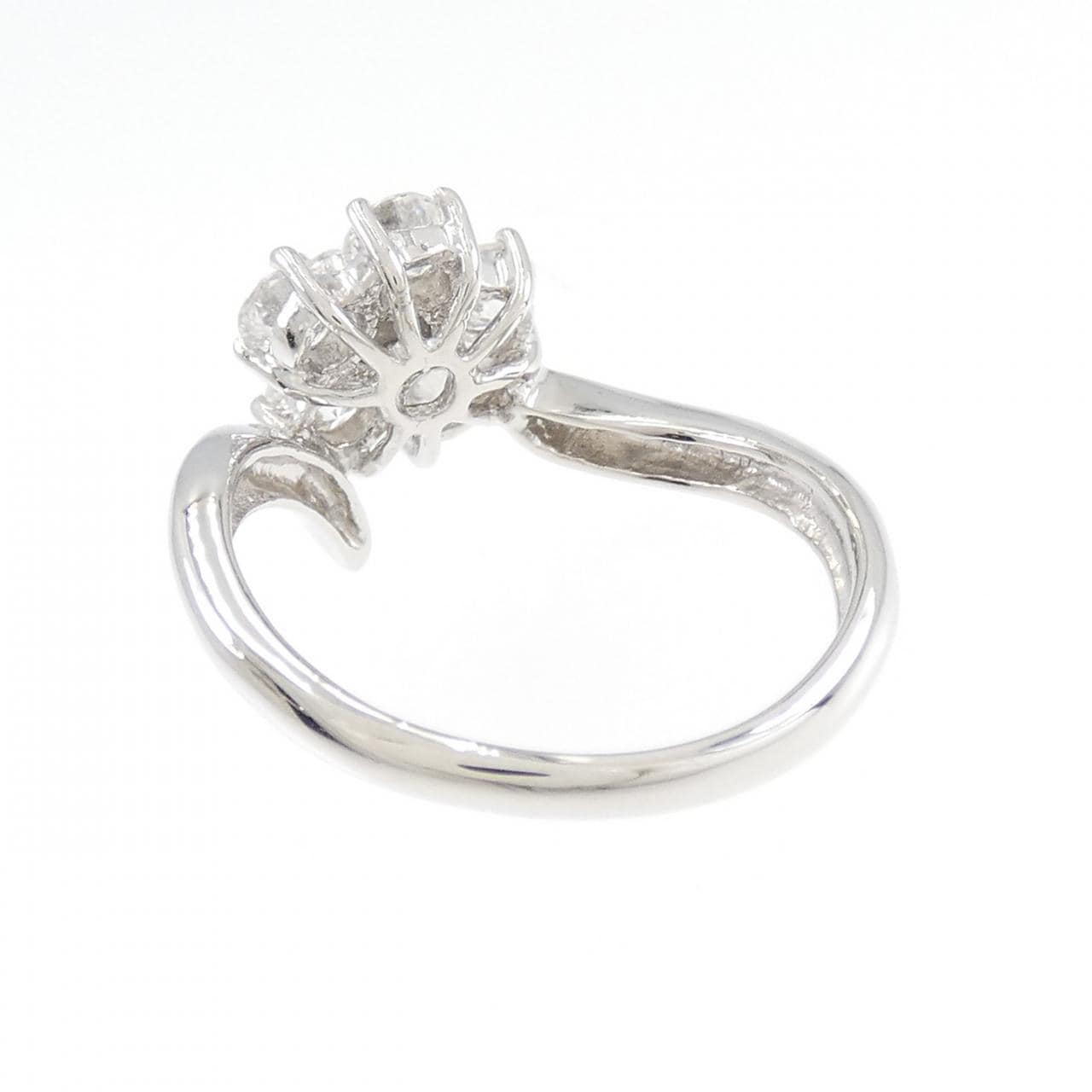 PT900 Flower Diamond Ring 1.00CT