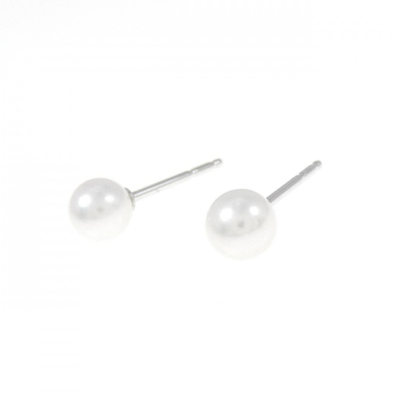 MIKIMOTO Akoya pearl earrings 5.2mm
