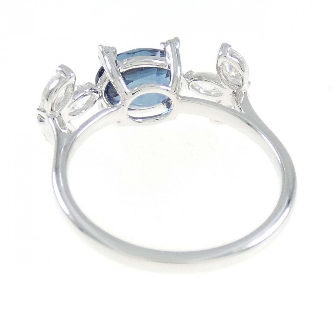 【新品】K18WG サファイヤ リング 2.05CT