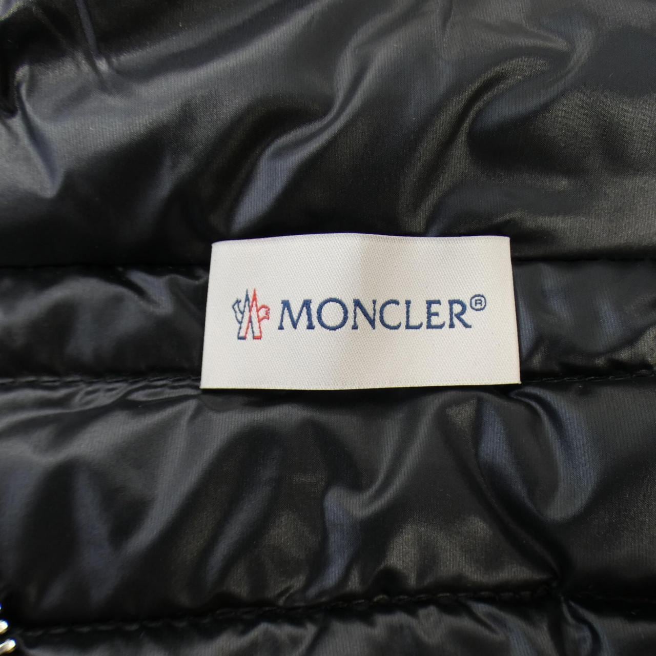 【新品】モンクレール MONCLER ダウンジャケット