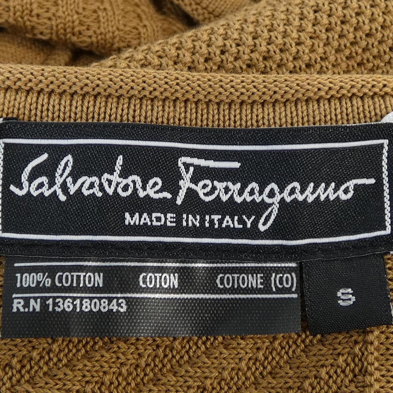 サルヴァトーレフェラガモ SALVATORE FERRAGAMO ワンピース
