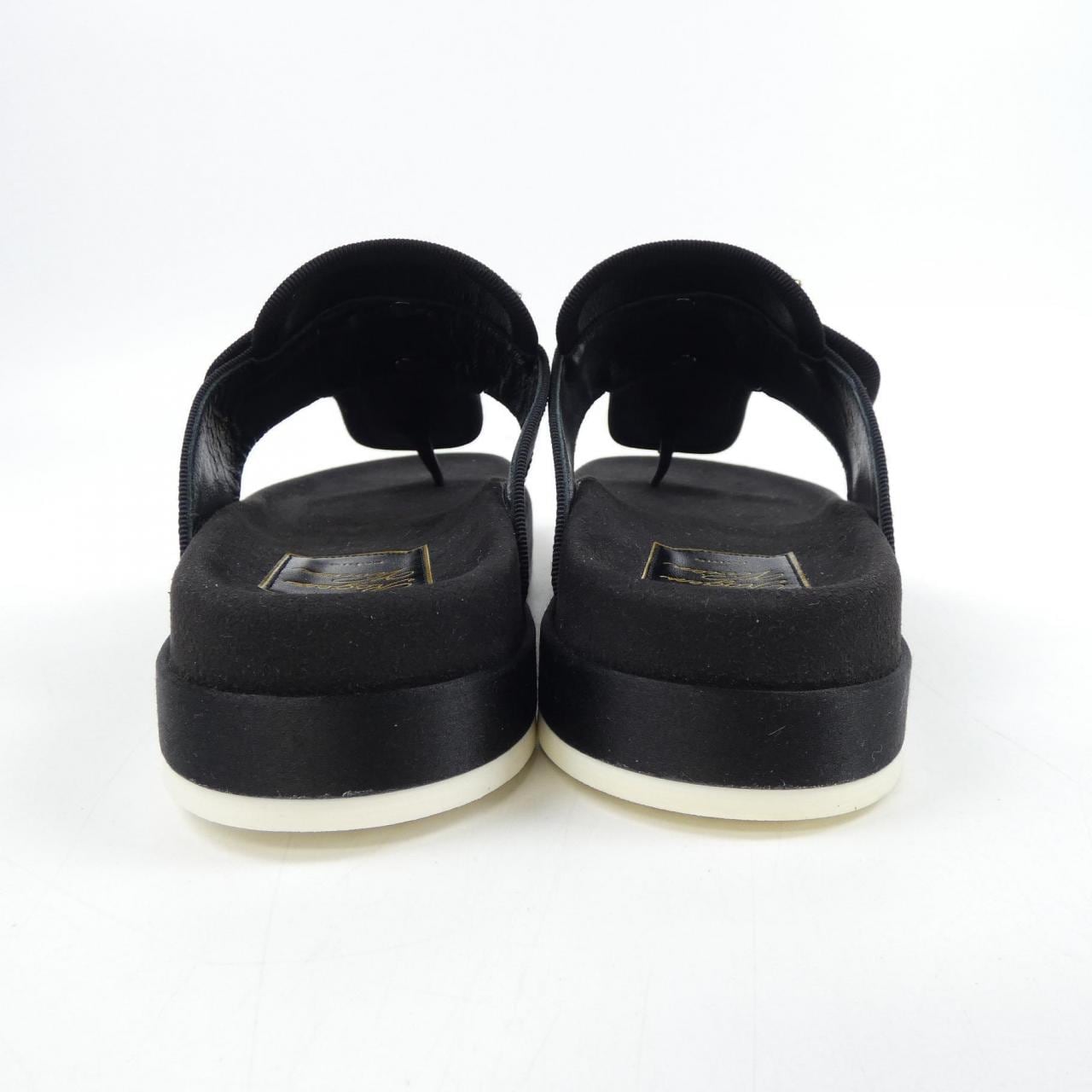 ロジェヴィヴィエ ROGER VIVIER サンダル
