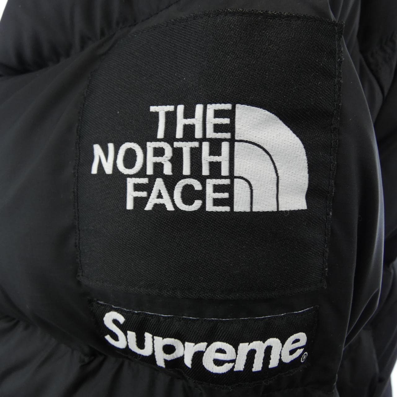 シュプリームザノースフェイス SUPREME×THE NORTH FACE ND02400I SPLIT NUPTSE ダウンジャケット