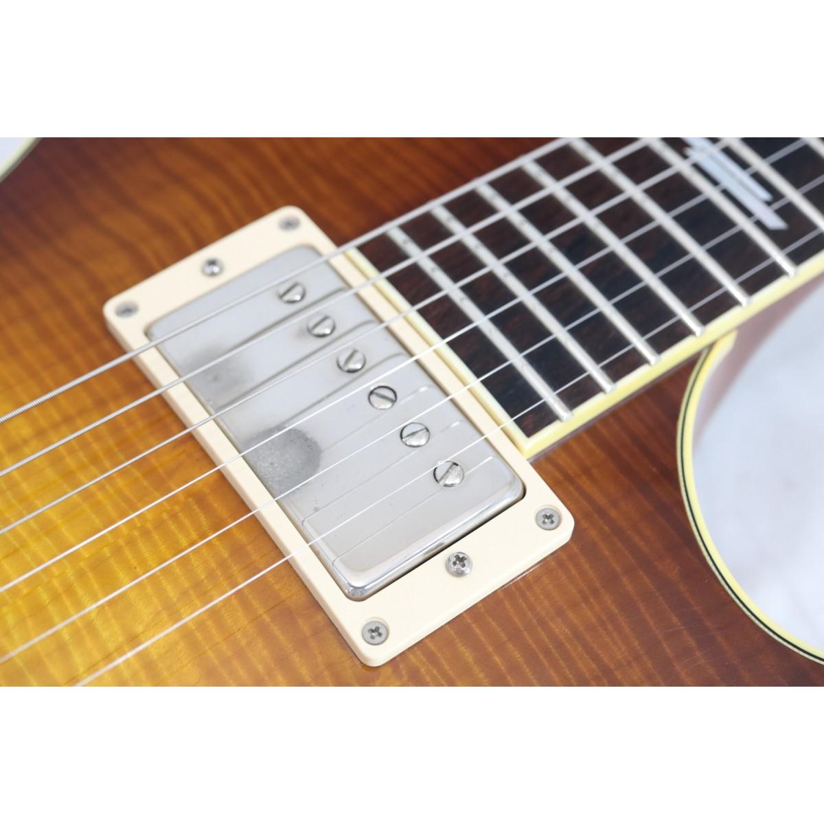 ＣＯＬＬＩＮＧＳ　ＣＩＴＹ　ＬＩＭＩＴＳ　ＤＥＬＵＸＥ