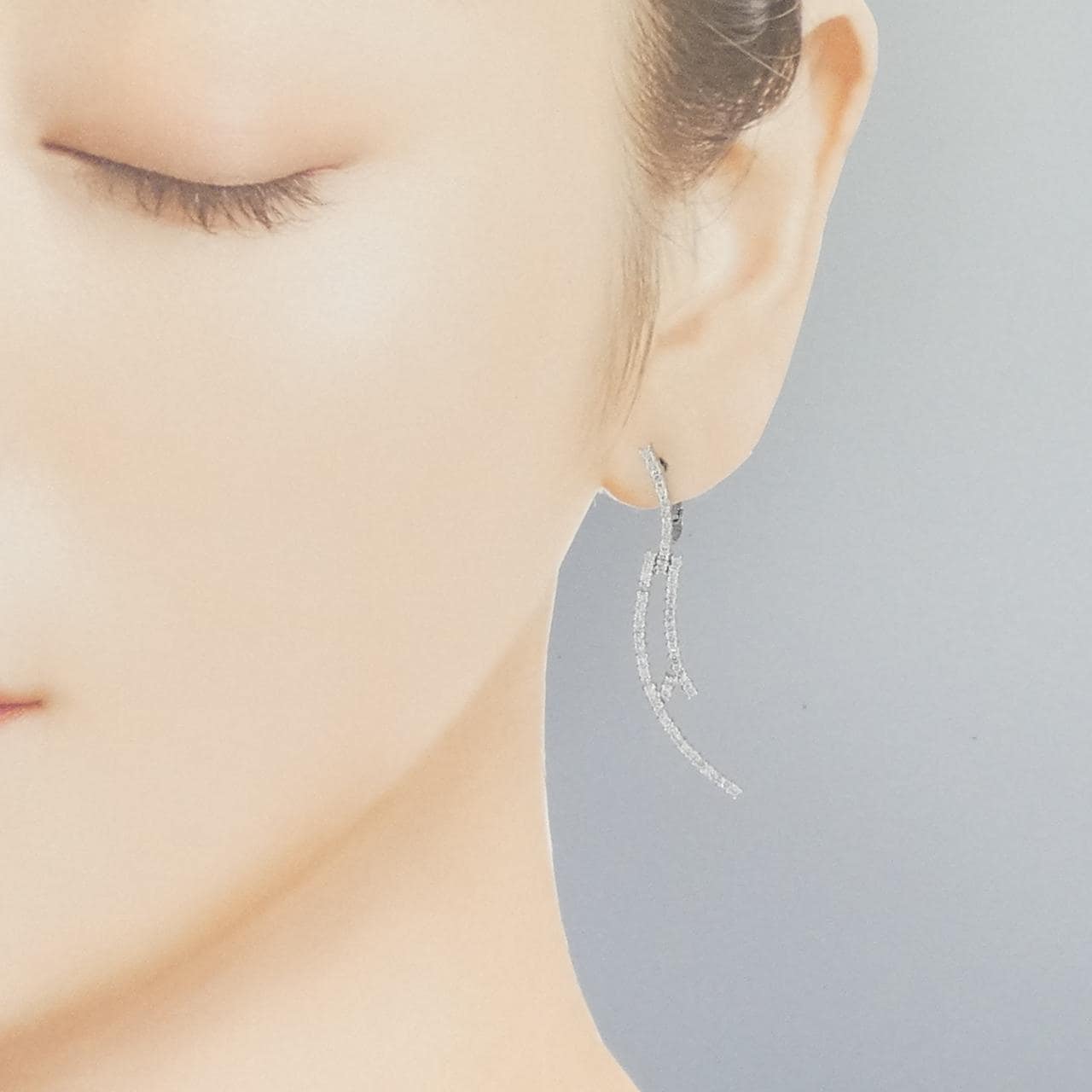 18KWG ダイヤモンド ピアス