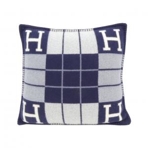 エルメス アヴァロン3 52×52 102666M クッション