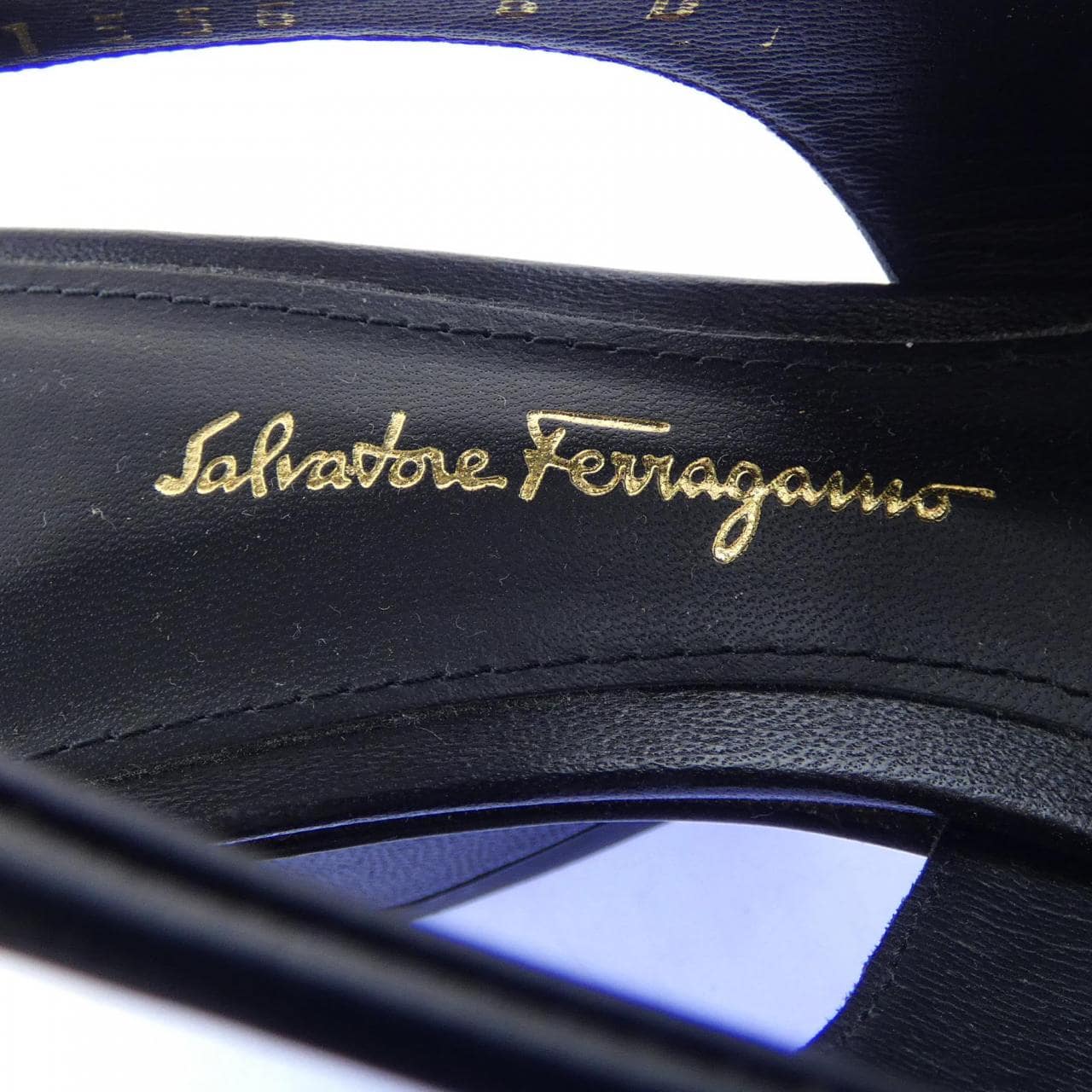 サルヴァトーレフェラガモ SALVATORE FERRAGAMO パンプス