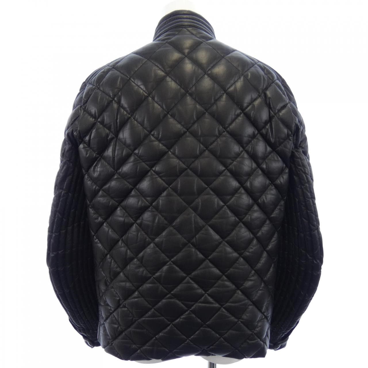 モンクレール MONCLER ダウンジャケット