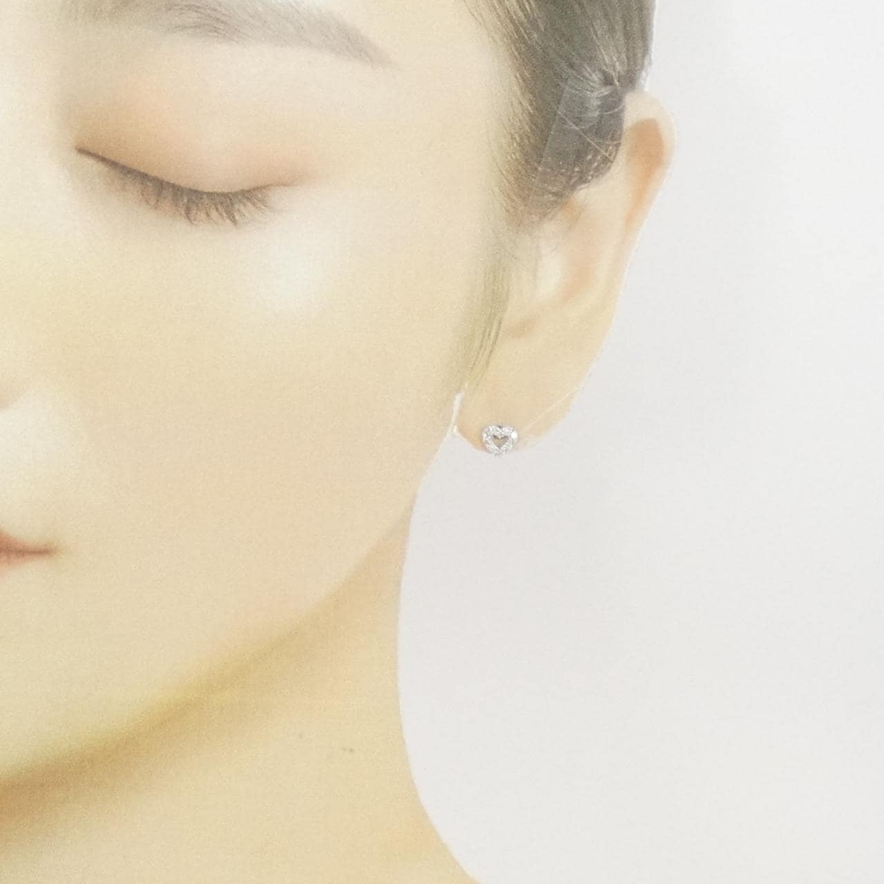 K18WG ハート ダイヤモンド ピアス 0.20CT