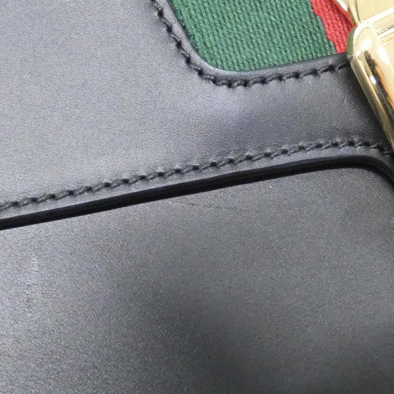 古驰SYLVIE 421882 CVLEG单肩包