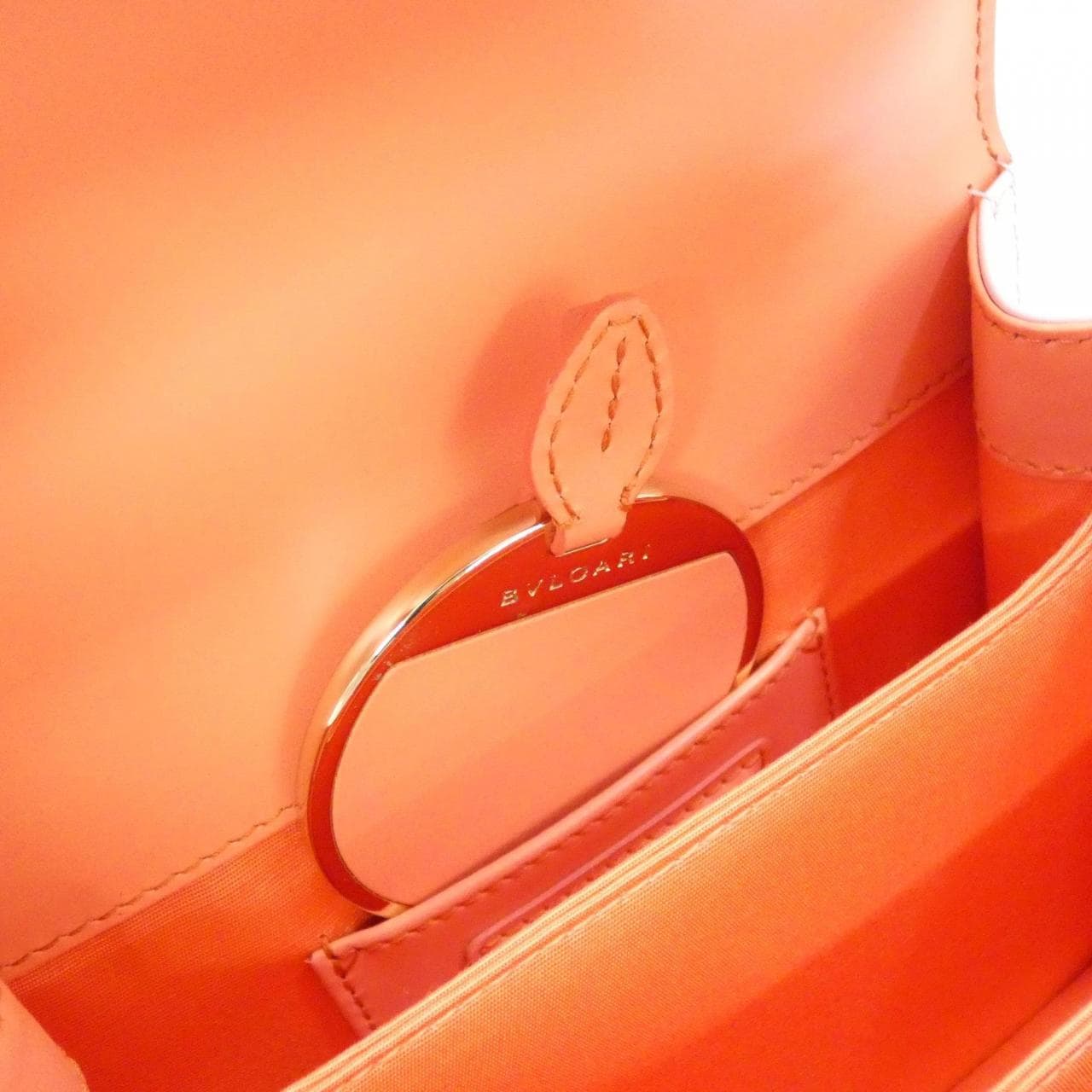 ブルガリ SERPENTI FOREVER 288774 バッグ
